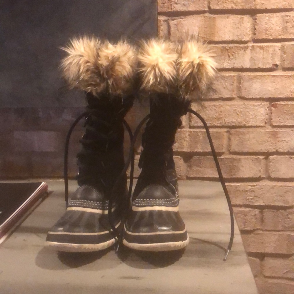 Sorel Joan of Arctic Boots Size 5